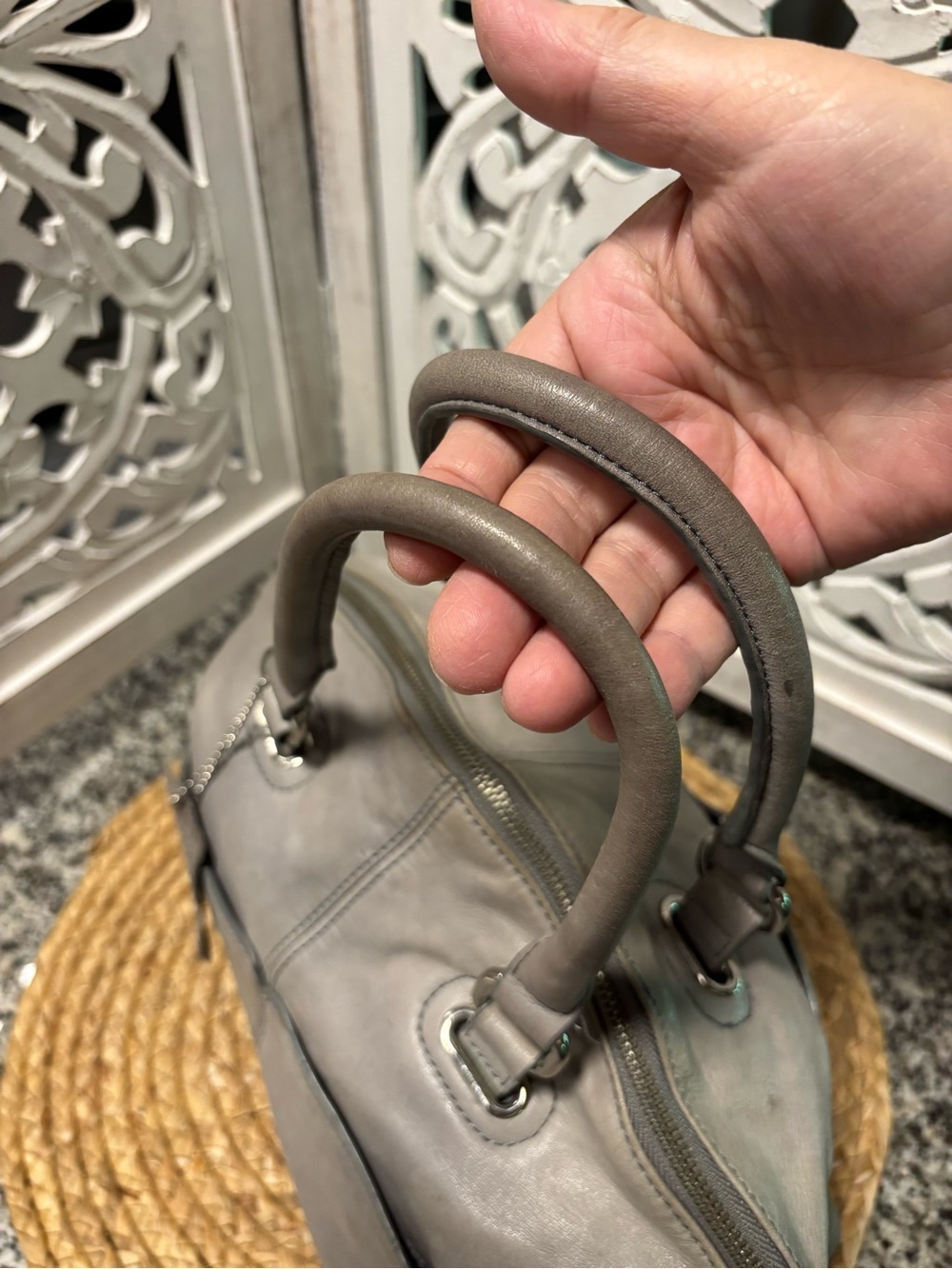 Danier Grey Leather Duffel Satchel - Picture 11 of 14